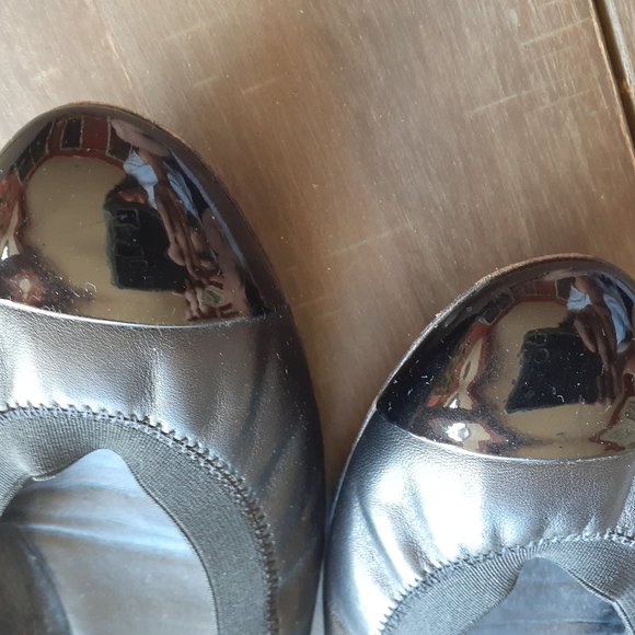 CHANEL black leather cap toe ballerina flats logo 40 US 10 - Picture 7 of 7